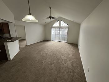 2Nd floor juniper style apartment